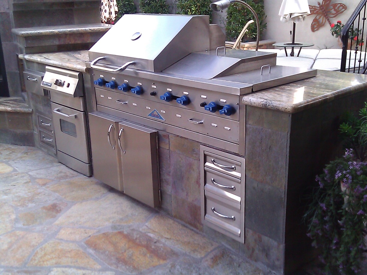 Custom Barbecue Island with Stainless Steel Grill